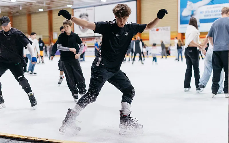 Eislaufen in der Eissporthalle Troisdorf
